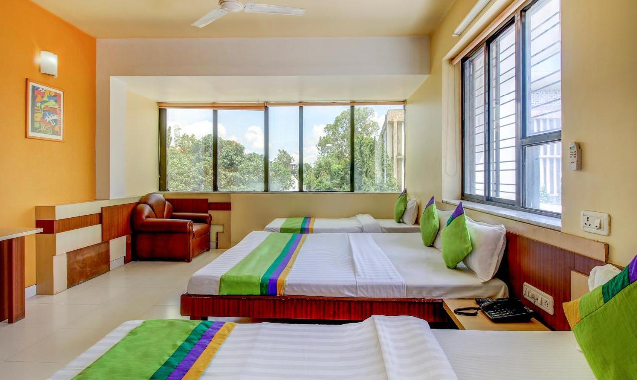 Treebo Trip Samrat Nashik Ngoại thất bức ảnh